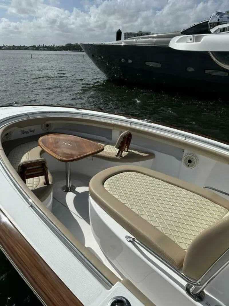 Slide: The Image of Mag Bay 33 2021 - 5184133