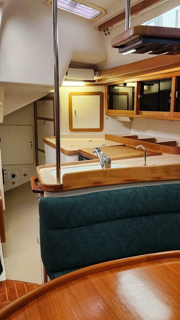 Slide: The Image of Catalina 42 mark II 1998 - 5190074