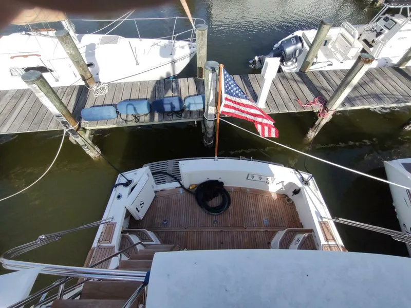 Slide: The Image of Grand Banks Eastbay 40 Flybridge 1996 - 5280838