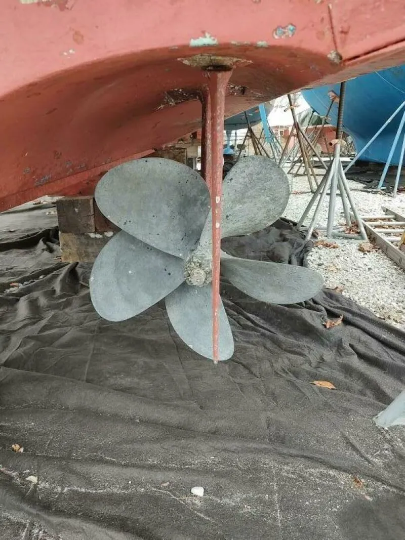 Slide: The Image of Grand Banks Eastbay 40 Flybridge 1996 - 5280758