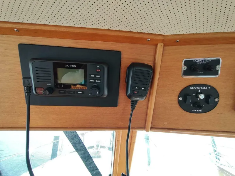 Slide: The Image of Grand Banks Eastbay 40 Flybridge 1996 - 5280823