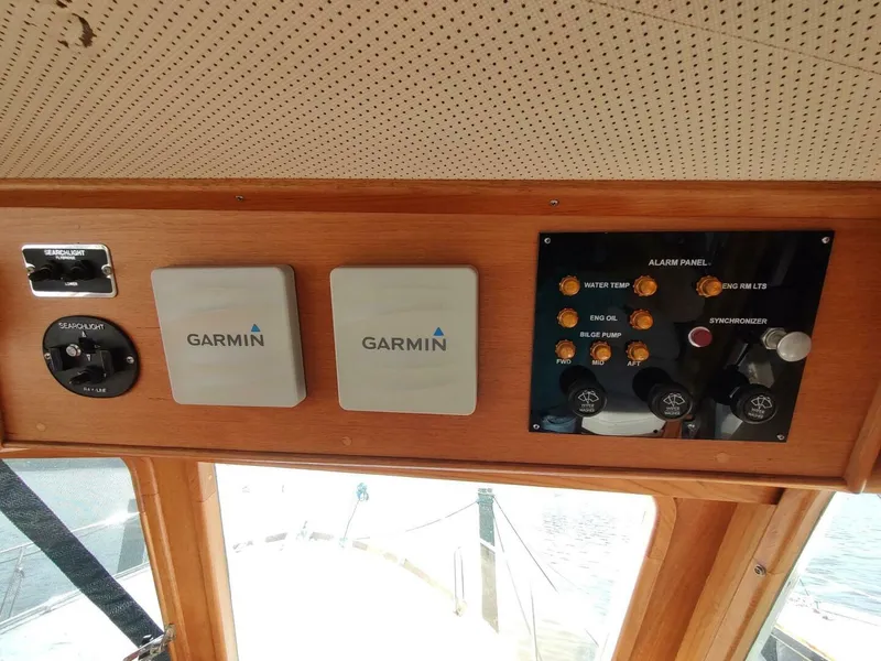 Slide: The Image of Grand Banks Eastbay 40 Flybridge 1996 - 5280822