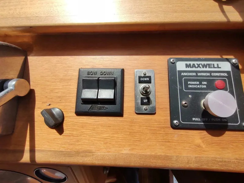 Slide: The Image of Grand Banks Eastbay 40 Flybridge 1996 - 5280789