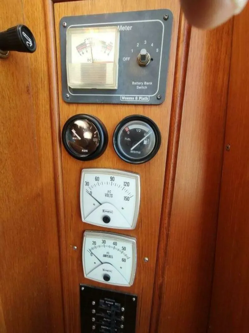 Slide: The Image of Grand Banks Eastbay 40 Flybridge 1996 - 5280788