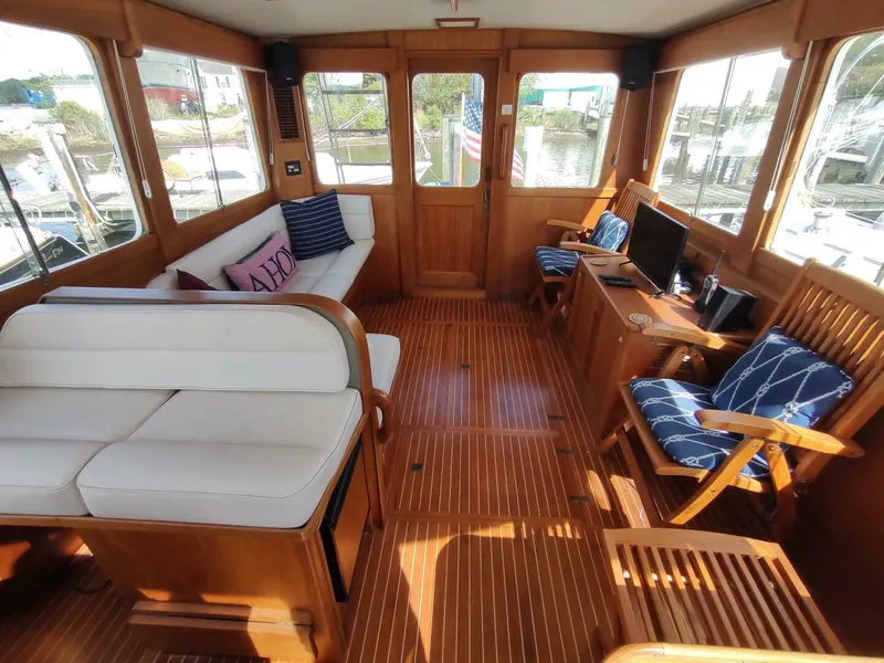 Slide: The Image of Grand Banks Eastbay 40 Flybridge 1996 - 5280771