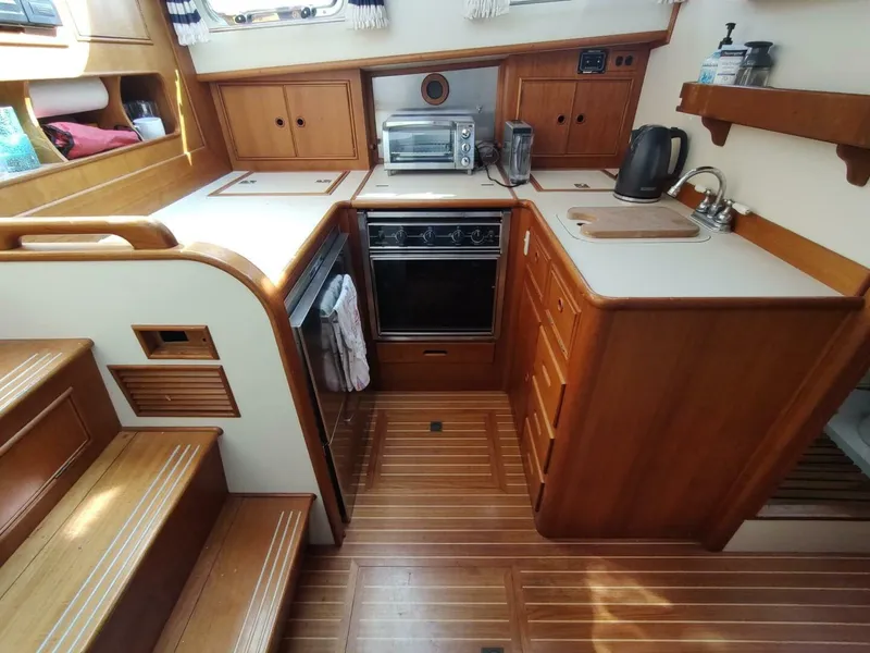 Slide: The Image of Grand Banks Eastbay 40 Flybridge 1996 - 5280795