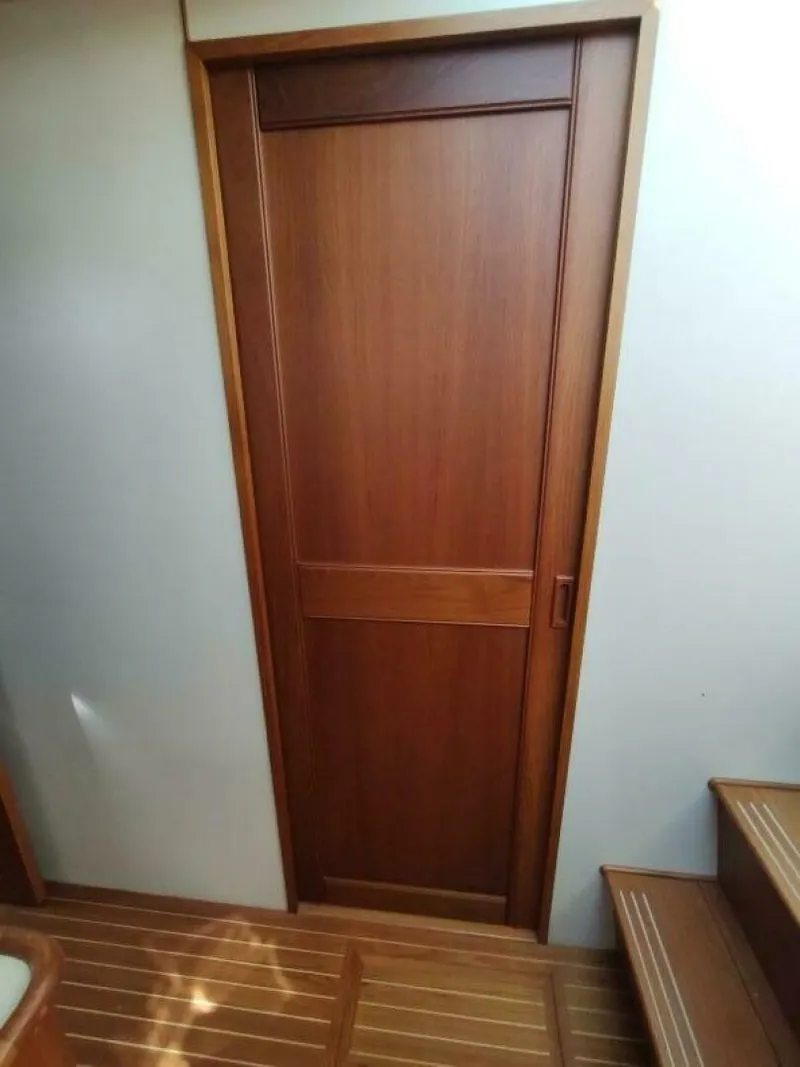 Slide: The Image of Grand Banks Eastbay 40 Flybridge 1996 - 5280811