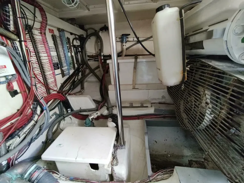 Slide: The Image of Grand Banks Eastbay 40 Flybridge 1996 - 5280831