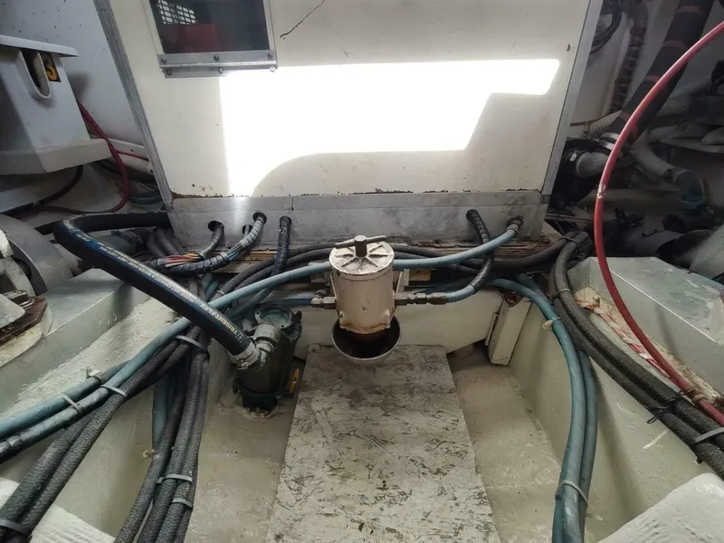 Slide: The Image of Grand Banks Eastbay 40 Flybridge 1996 - 5280833