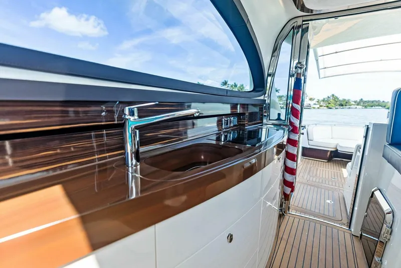 Slide: The Image of Zeelander Z5 2024 - 5238583