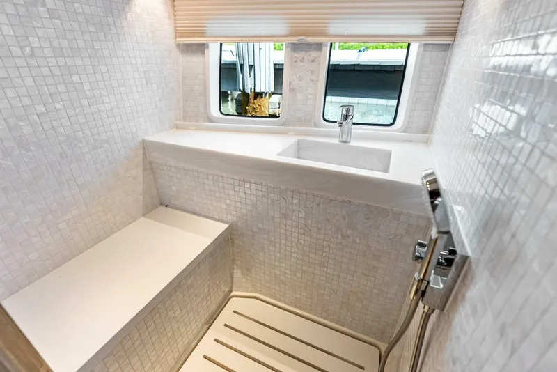 Slide: The Image of Zeelander Z5 2024 - 5238601