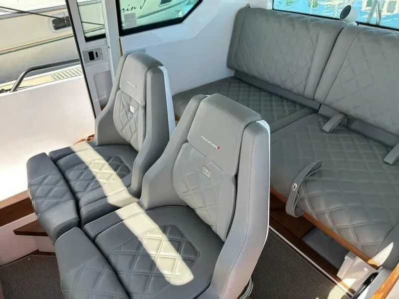 Slide: The Image of Axopar 28 2021 - 5184739