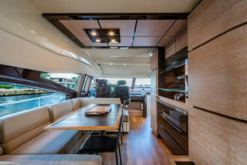 Slide: The Image of Azimut Fly 2011 - 5198421