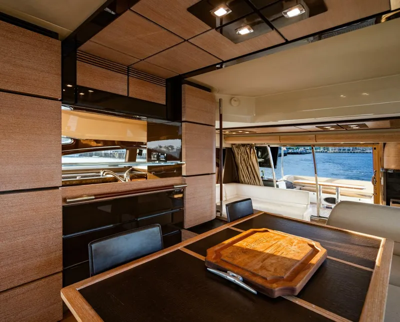 Slide: The Image of Azimut Fly 2011 - 5198430