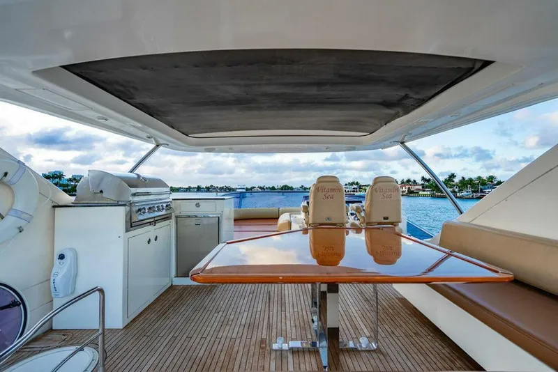 Slide: The Image of Azimut Fly 2011 - 5198568