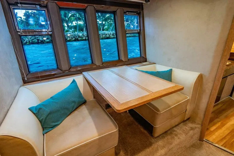 Slide: The Image of Azimut Fly 2011 - 5198581