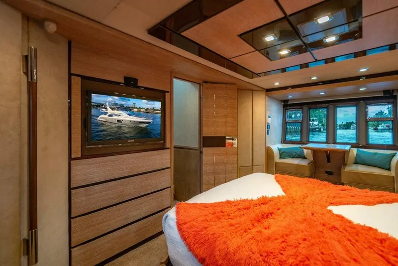 Slide: The Image of Azimut Fly 2011 - 5198582