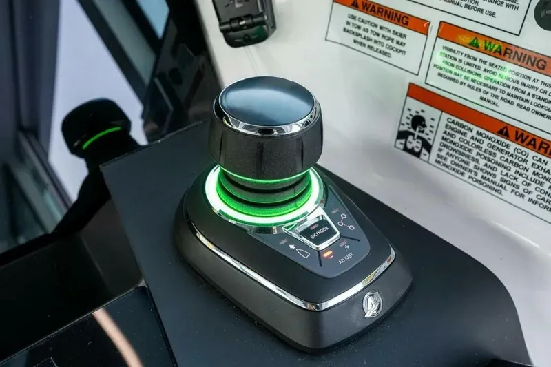 Slide: The Image of Axopar XC 2022 - 5185120