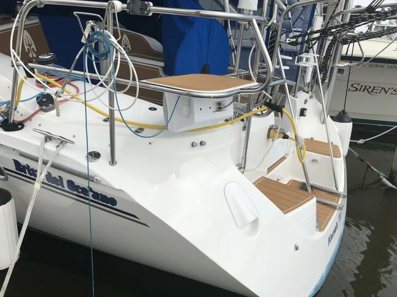 Slide: The Image of 2003 Catalina 350 - 5185563