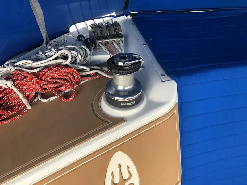 Slide: The Image of 2003 Catalina 350 Coamings - 5185574