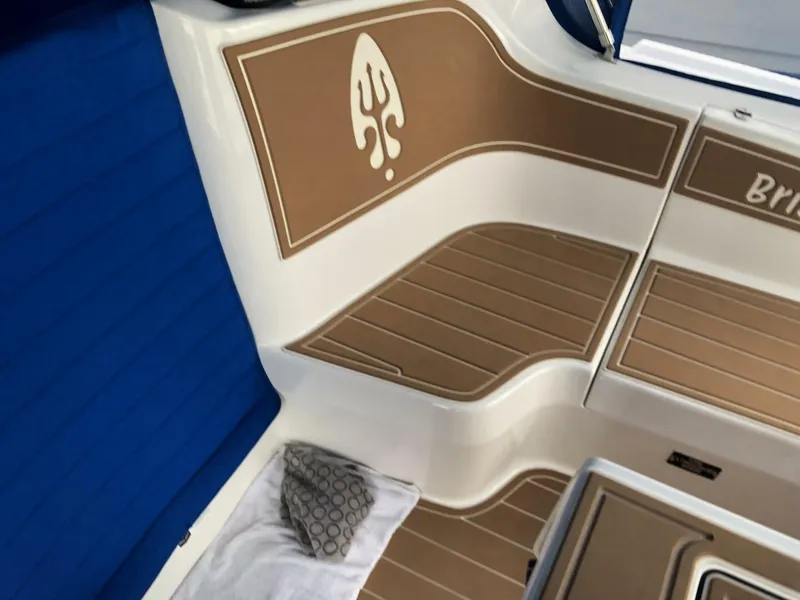 Slide: The Image of 2003 Catalina 350 Cockpit with Seadeck - 5185576