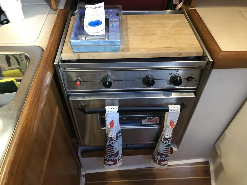 Slide: The Image of 2003 Catalina 350 - 5185605