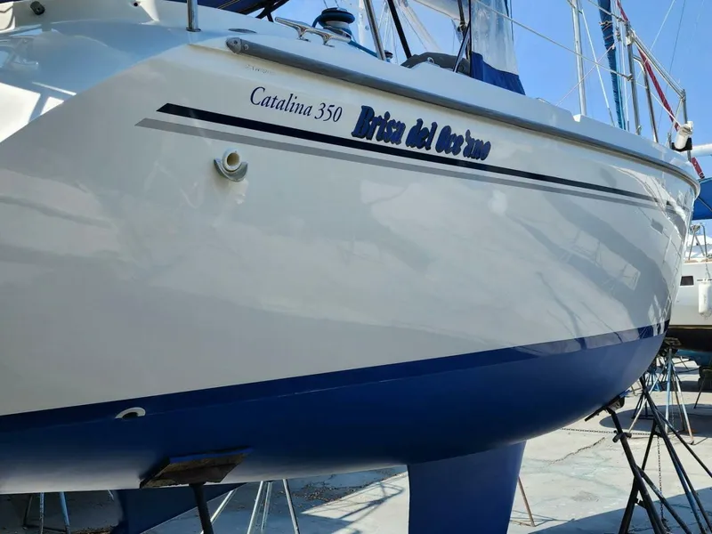 Slide: The Image of 2003 Catalina 350 Fresh Bottom 8/2023 - 5273325