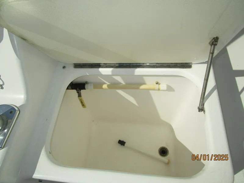 Slide: The Image of 34' Mainship cockpit live well - 5185575