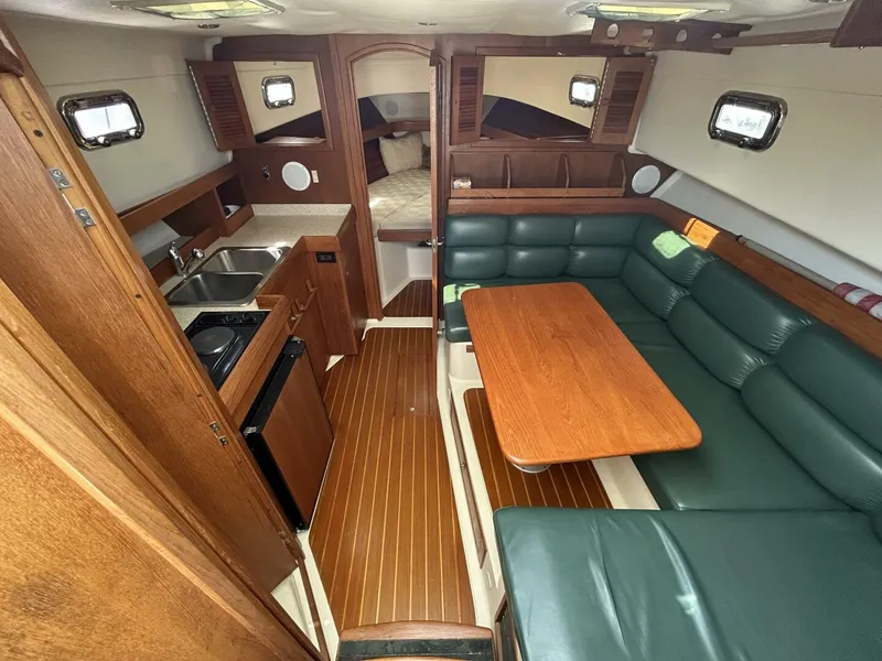 Slide: The Image of 34' Mainship salon forward - 5185670