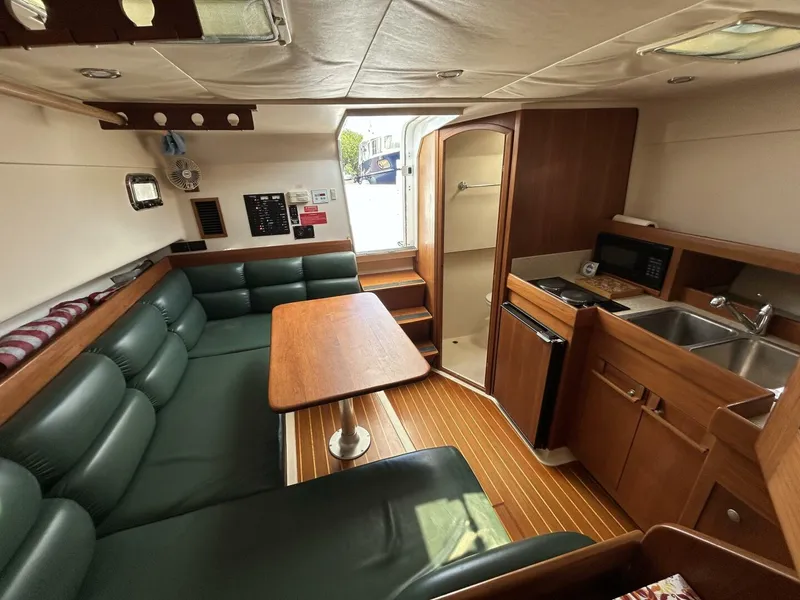 Slide: The Image of 34' Mainship salon aft - 5185669