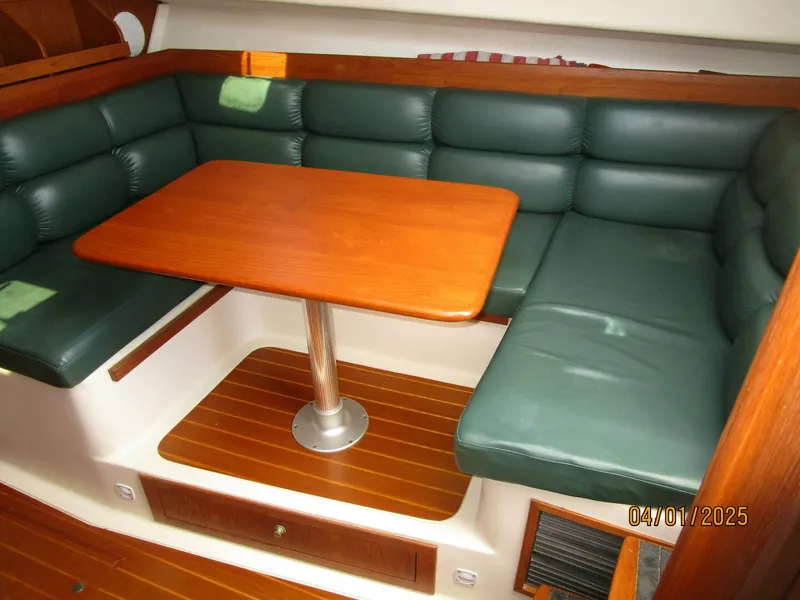 Slide: The Image of 34' Mainship salon seating2 - 5185673