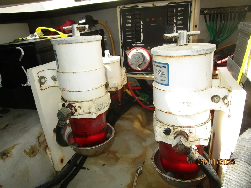 Slide: The Image of 34' Mainship Racor fuel filters1 - 5185667