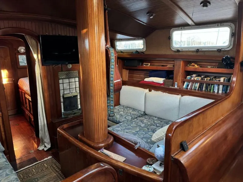 Slide: The Image of SALON - 5216094