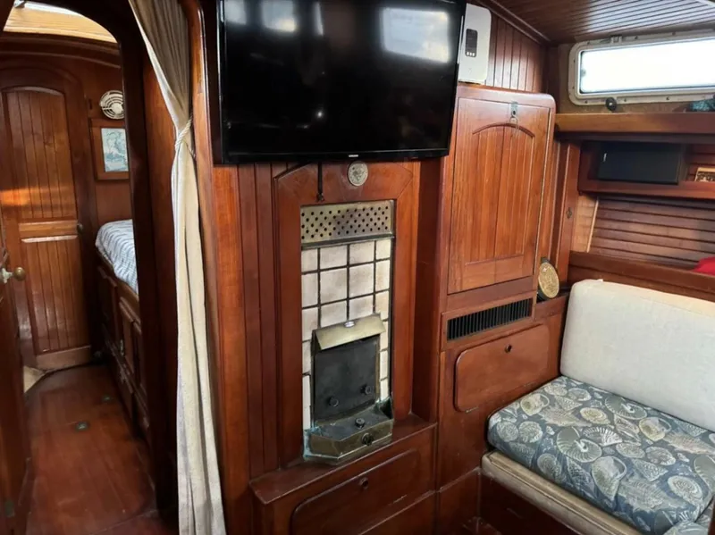 Slide: The Image of FIRE PLACE/TV - 5216093