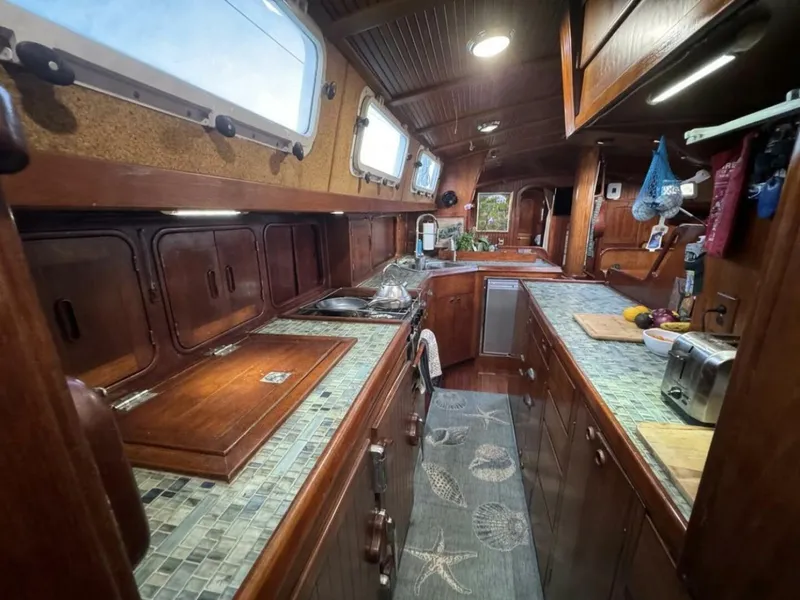 Slide: The Image of GALLEY LOOKING FWD - 5216090