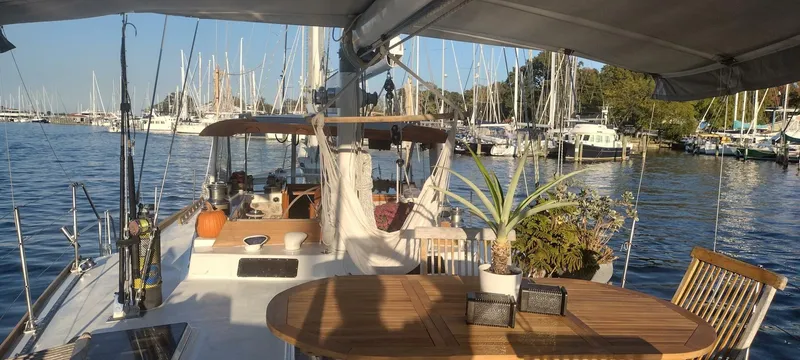 Slide: The Image of AFT DECK DINING - 5213850