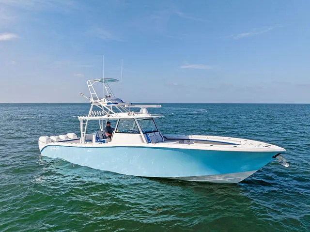 Slide: The Image of Yellowfin 42 Center Console 2019 - 43