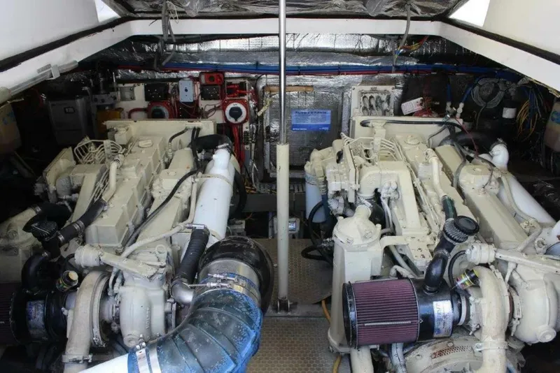 Slide: The Image of Luhrs Express 36 2002 - 5431054