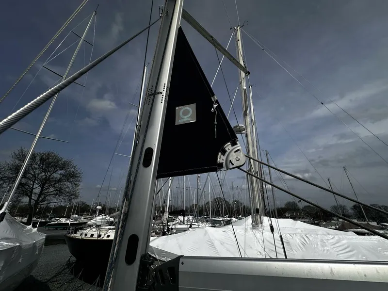 Slide: The Image of Hunter 33 2004 - 5187740