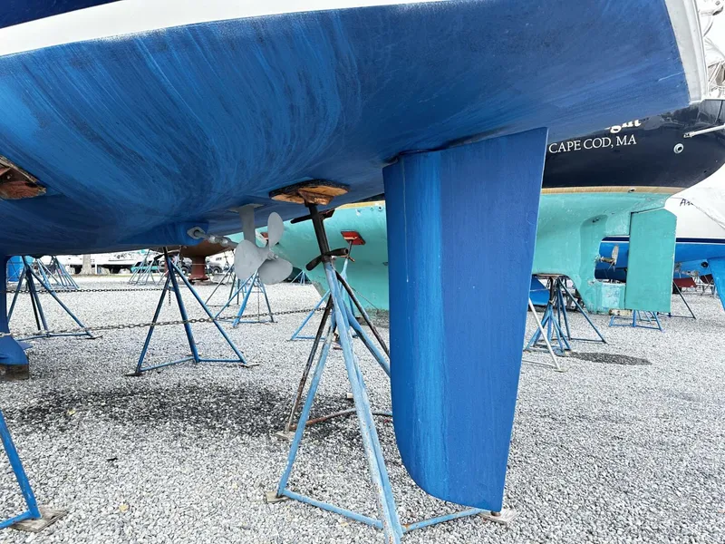 Slide: The Image of Hunter 33 2004 - 5187716