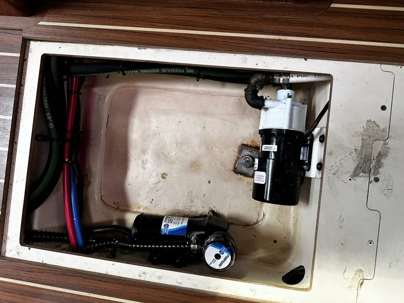 Slide: The Image of Hunter 33 2004 - 5189347