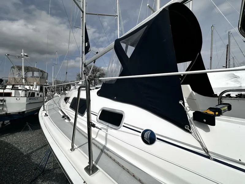 Slide: The Image of Hunter 33 2004 - 5187725