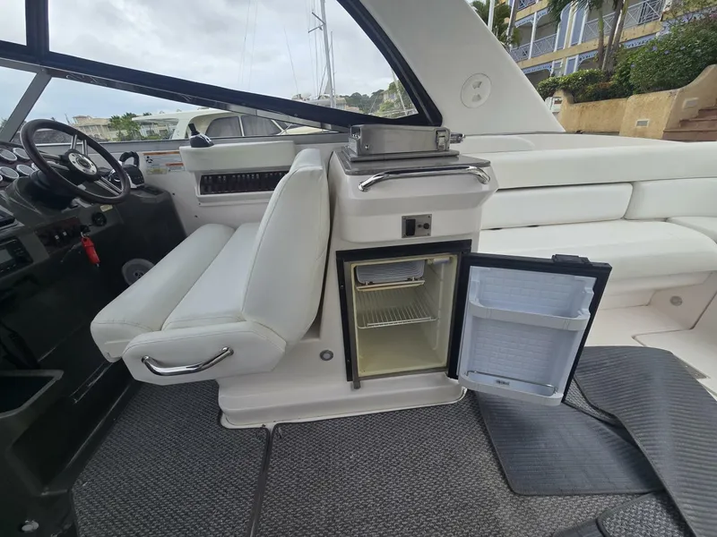 Slide: The Image of Regal 3350 2011 - 5200380