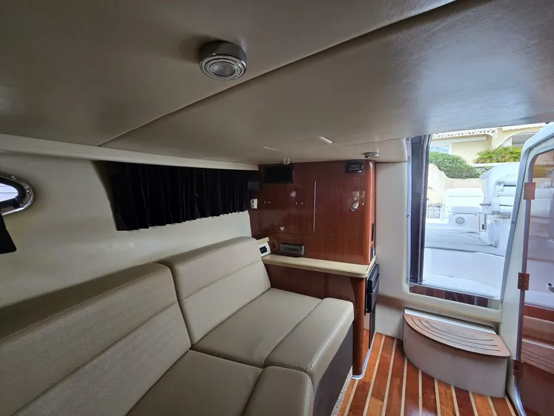 Slide: The Image of Regal 3350 2011 - 5200383