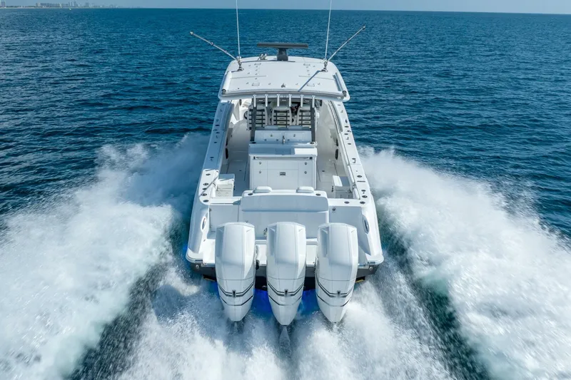 Slide: The Image of HCB lujo 2024 - 5187902