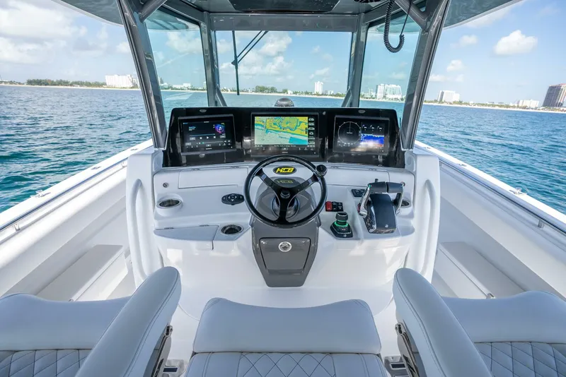 Slide: The Image of HCB lujo 2024 - 5187944