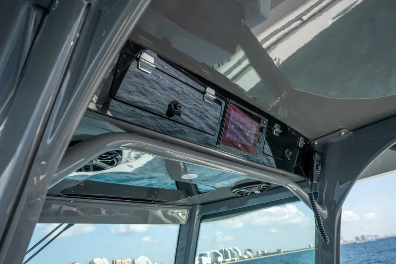 Slide: The Image of HCB lujo 2024 - 5187947