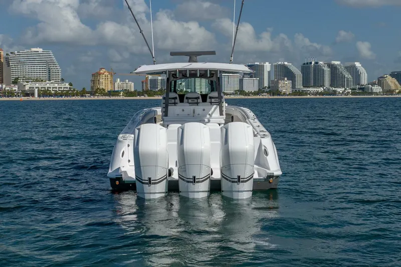 Slide: The Image of HCB lujo 2024 - 5187897