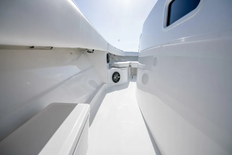 Slide: The Image of HCB lujo 2024 - 5187959