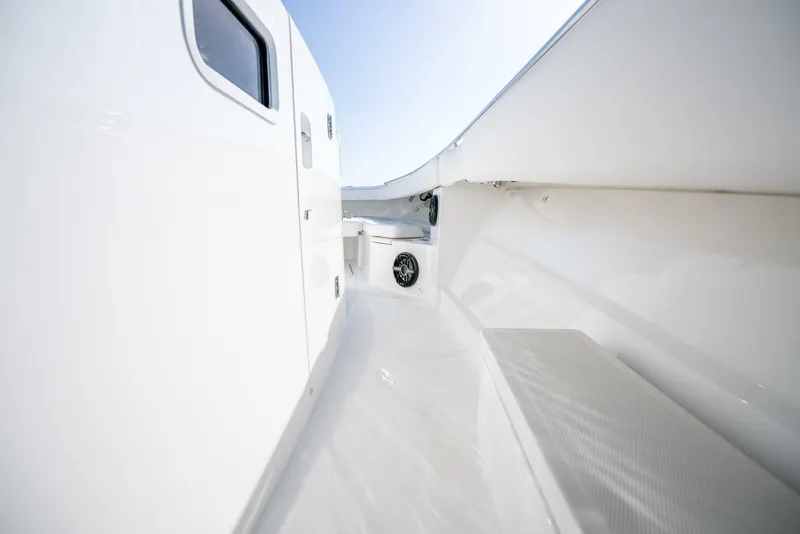 Slide: The Image of HCB lujo 2024 - 5187961